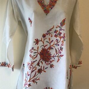White V-Neck Embroidered Tunic Top with Multicolor Floral Motif